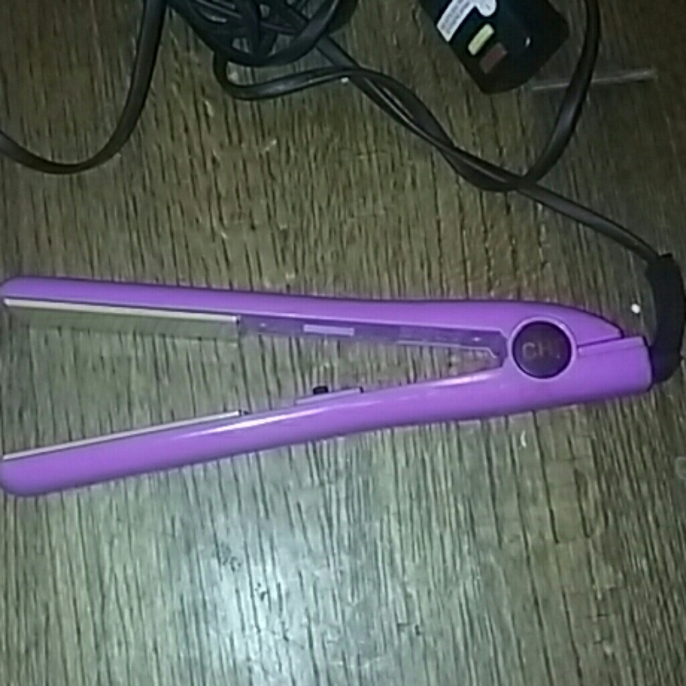 Chi purple hair straightner